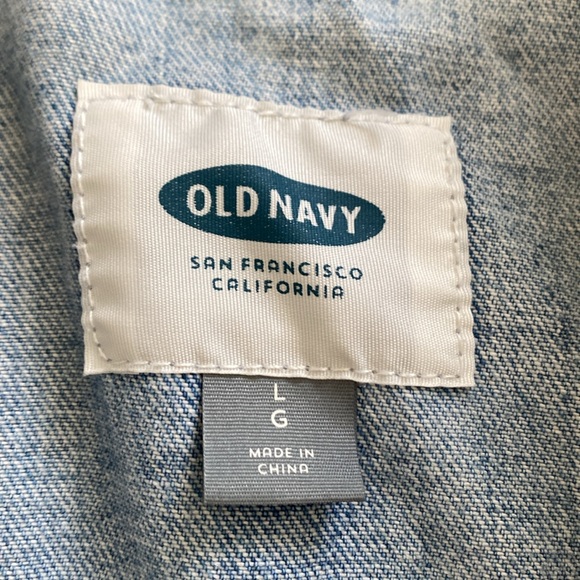 Old Navy Women’s Light Blue Denim Jacket - Picture 5 of 6
